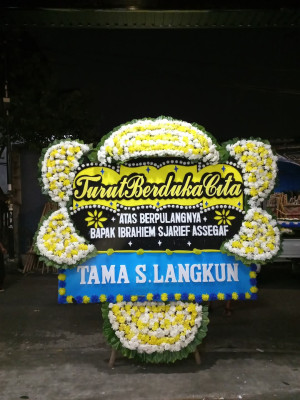 Papan Bunga Duka di Pejarakan